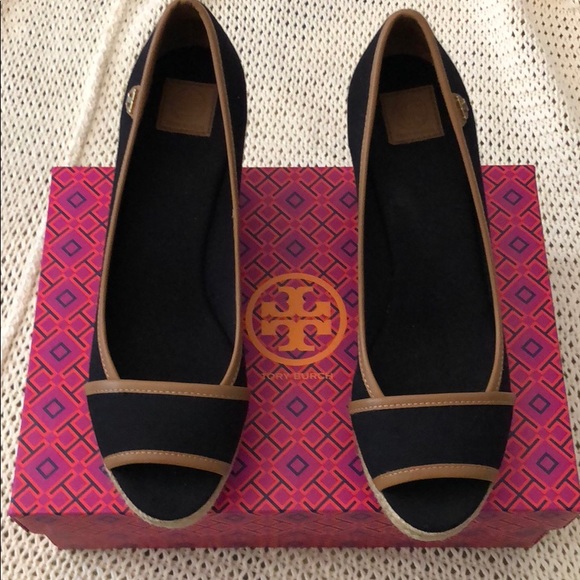 Tory Burch Shoes - TORY BURCH 9 wedges